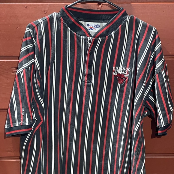 Vintage Reebok Chicago Bulls Striped Button Shirt - Picture 1 of 6